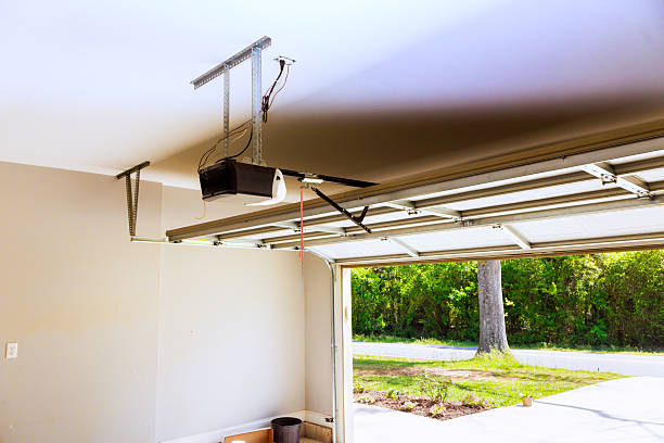Top rated local Garage Door Panel Replacement specialists in Romulus, MI